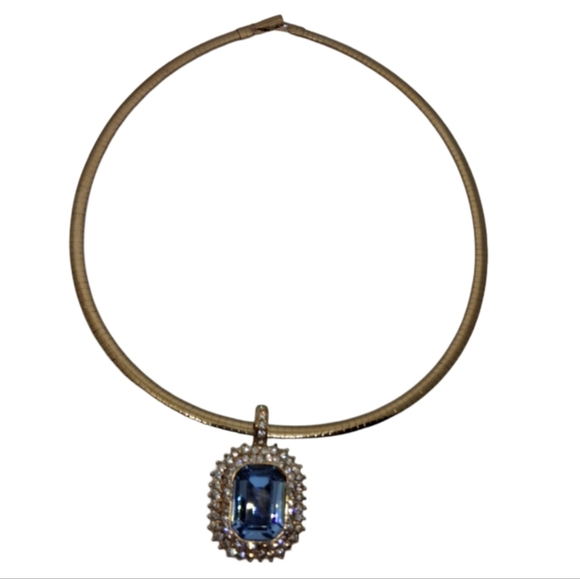 Vintage 80s/90s Roman Jewelry Blue Crystal Gold-Tone Omega Collar Necklace - Picture 3 of 7